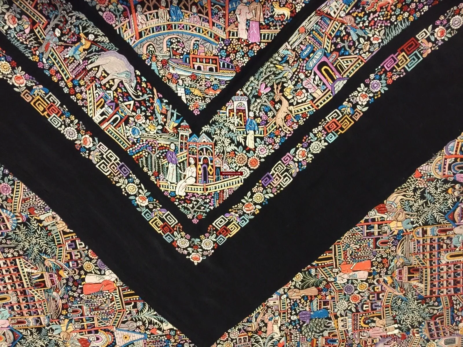 1143 SOLD Antique Double Sided Embroidery Manila Manton - Cantonese Embroidery Shawl - No Fringe