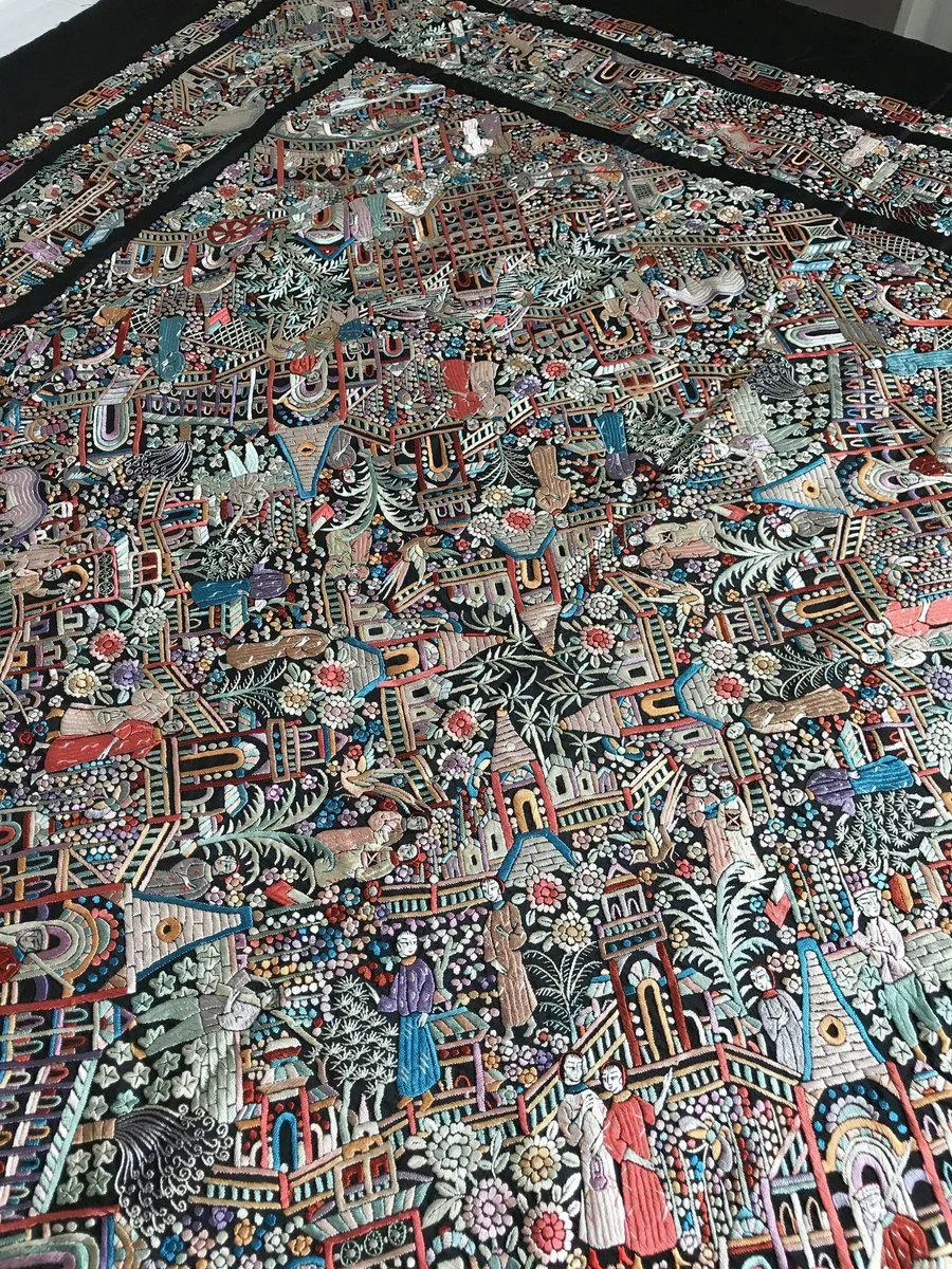 1143 SOLD Antique Double Sided Embroidery Manila Manton - Cantonese Embroidery Shawl - No Fringe