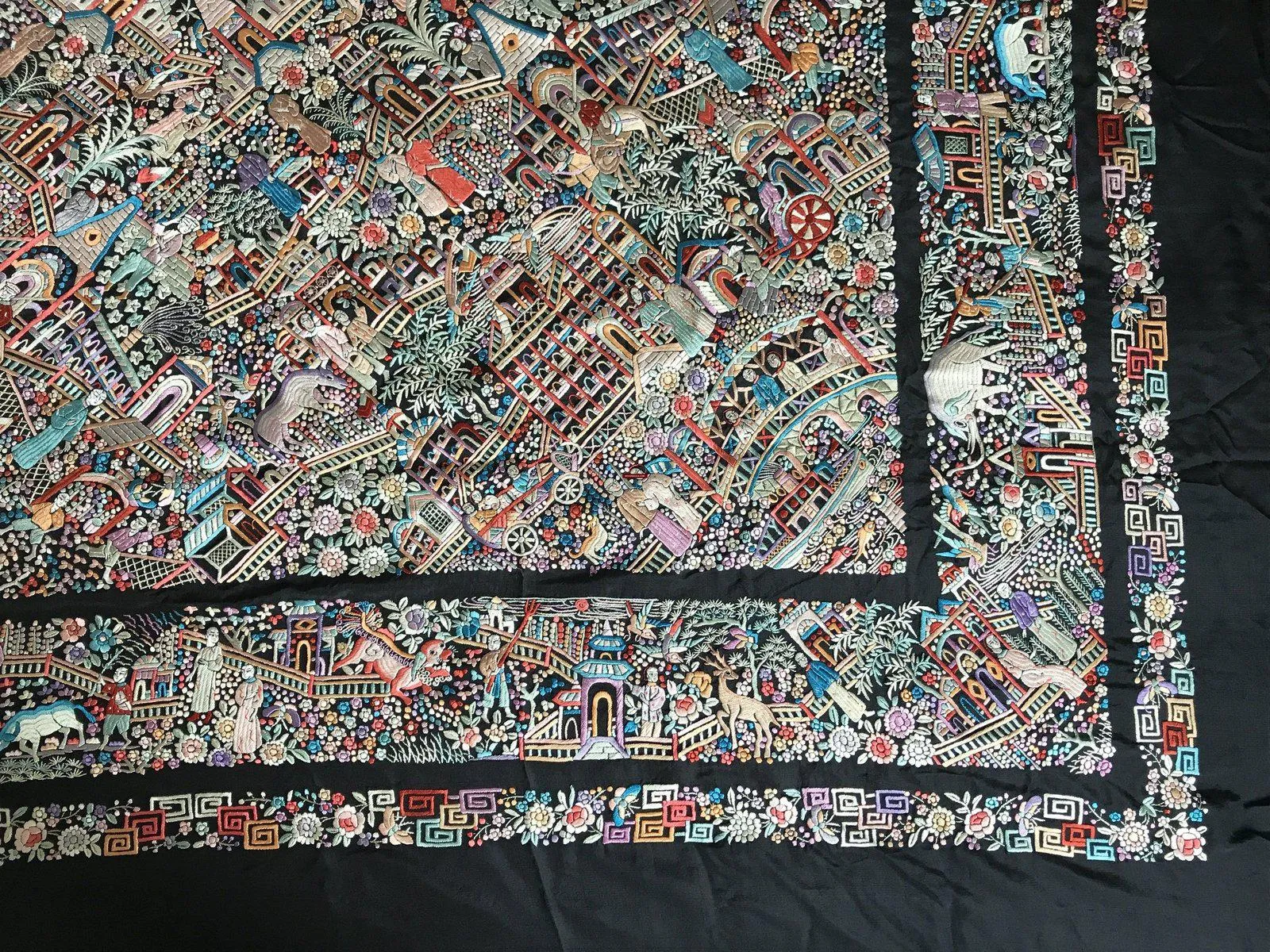 1143 SOLD Antique Double Sided Embroidery Manila Manton - Cantonese Embroidery Shawl - No Fringe