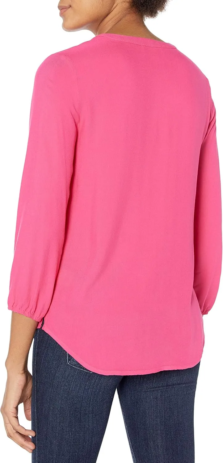 Amazon Essentials Women's 3/4 Sleeve Button Popover Shirt, Loose-Fit V-Neck Blouse
