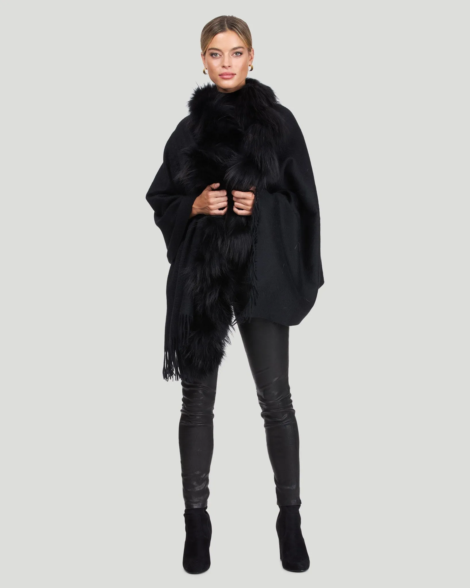 Cashmere Stole with Silver Fox and Cashmere Fringes