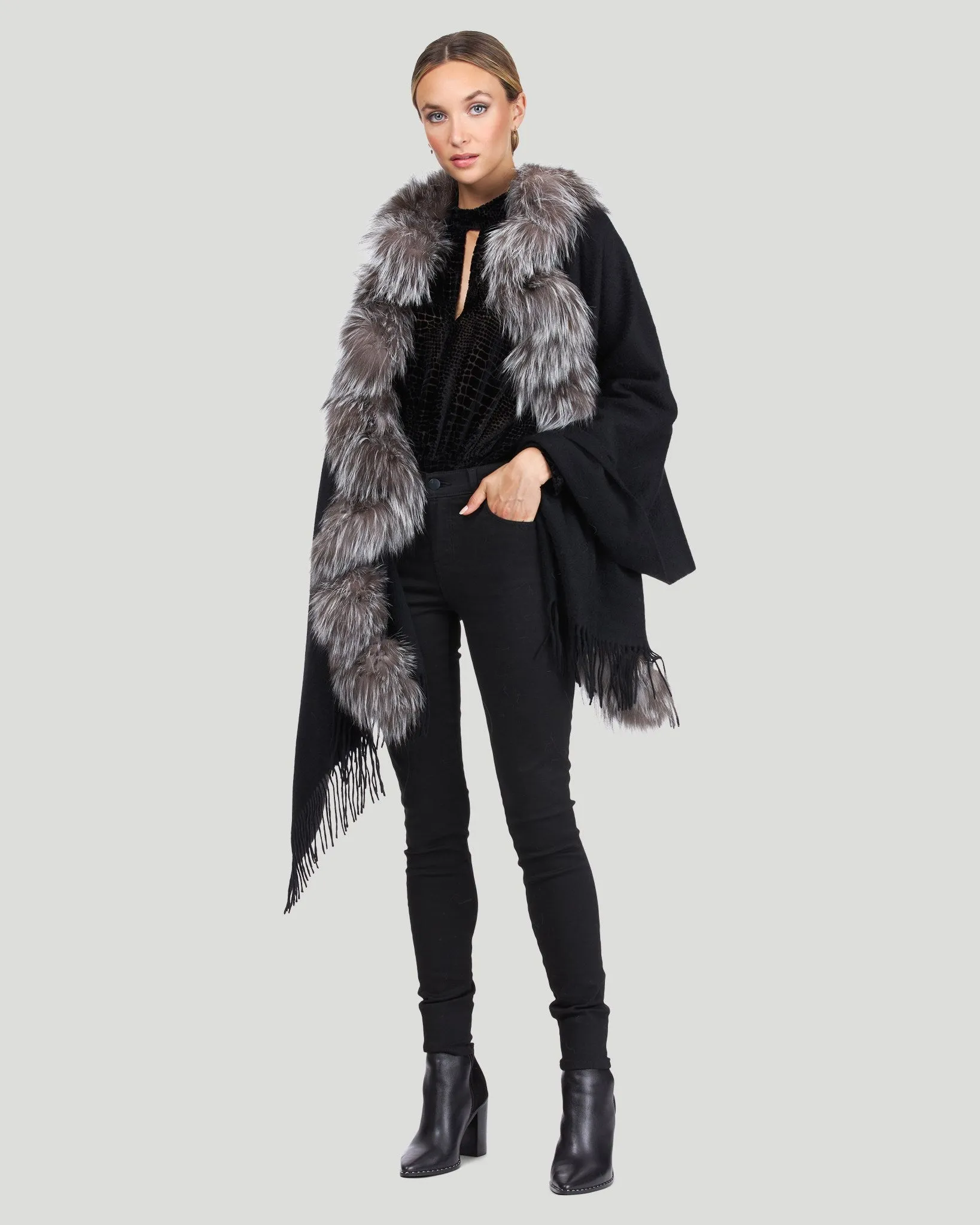 Cashmere Stole with Silver Fox and Cashmere Fringes