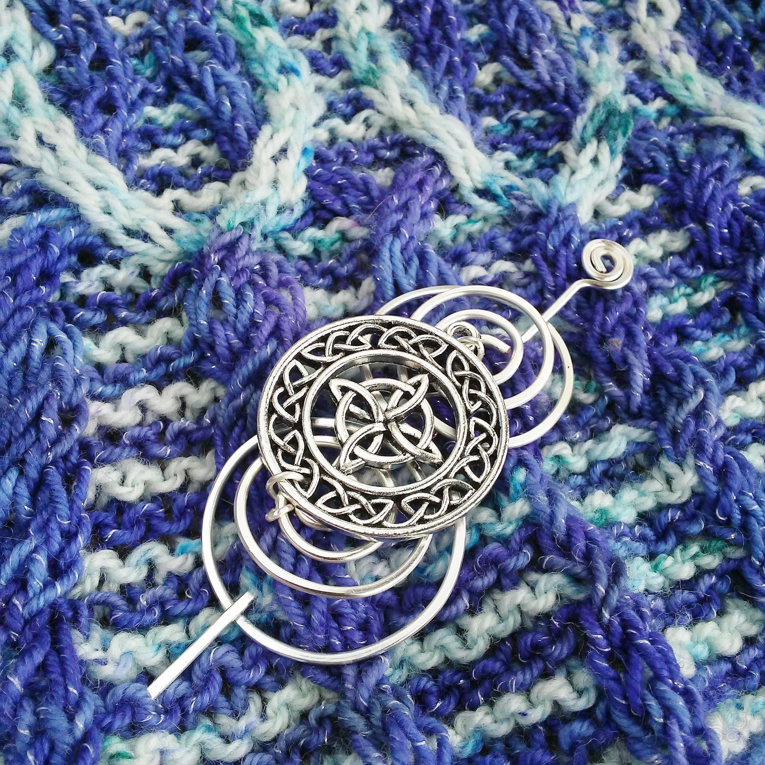 Celtic Circles Knot Shawl Pin - Charmed Silver