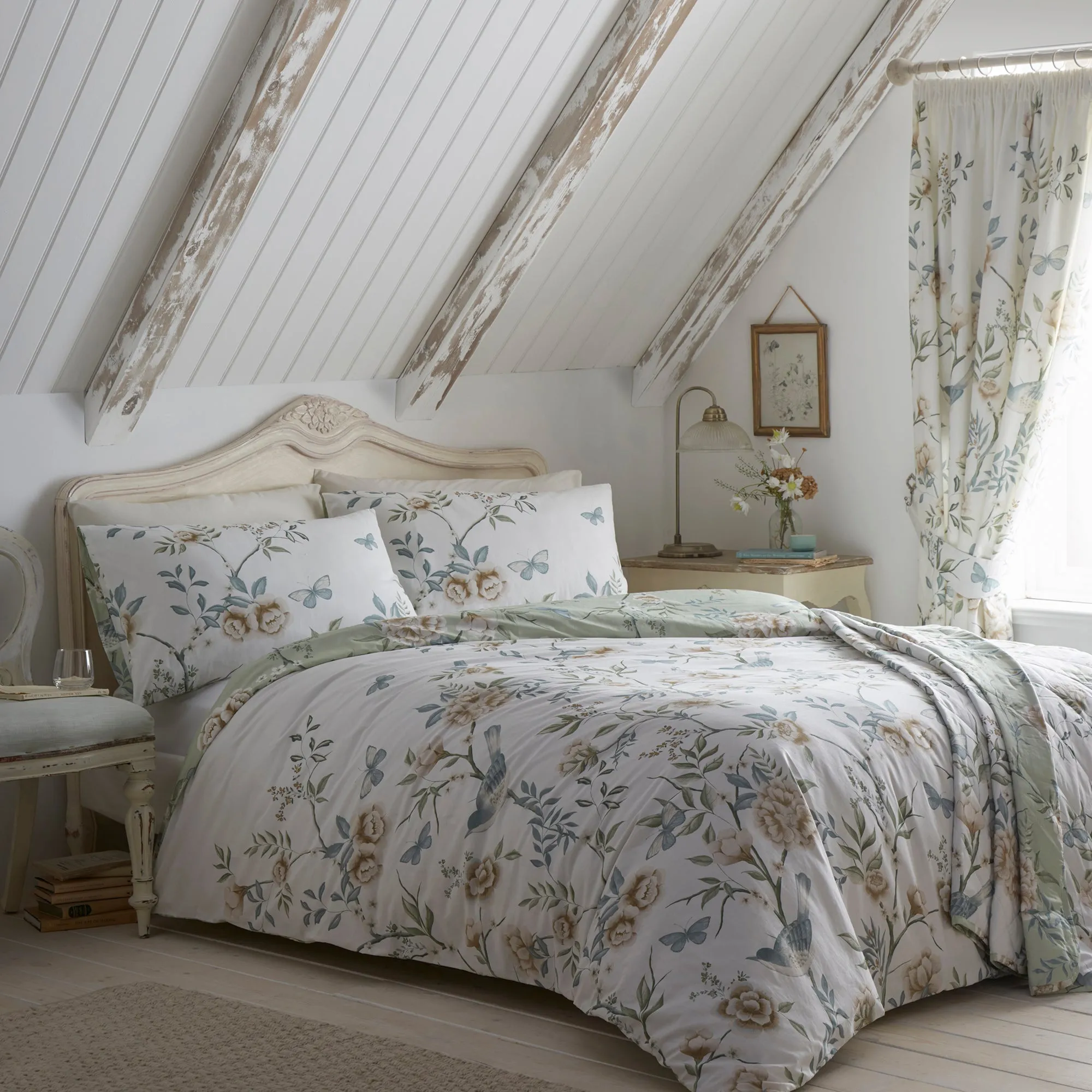 Dreams & Drapes Amelle Duvet Cover Set - Green