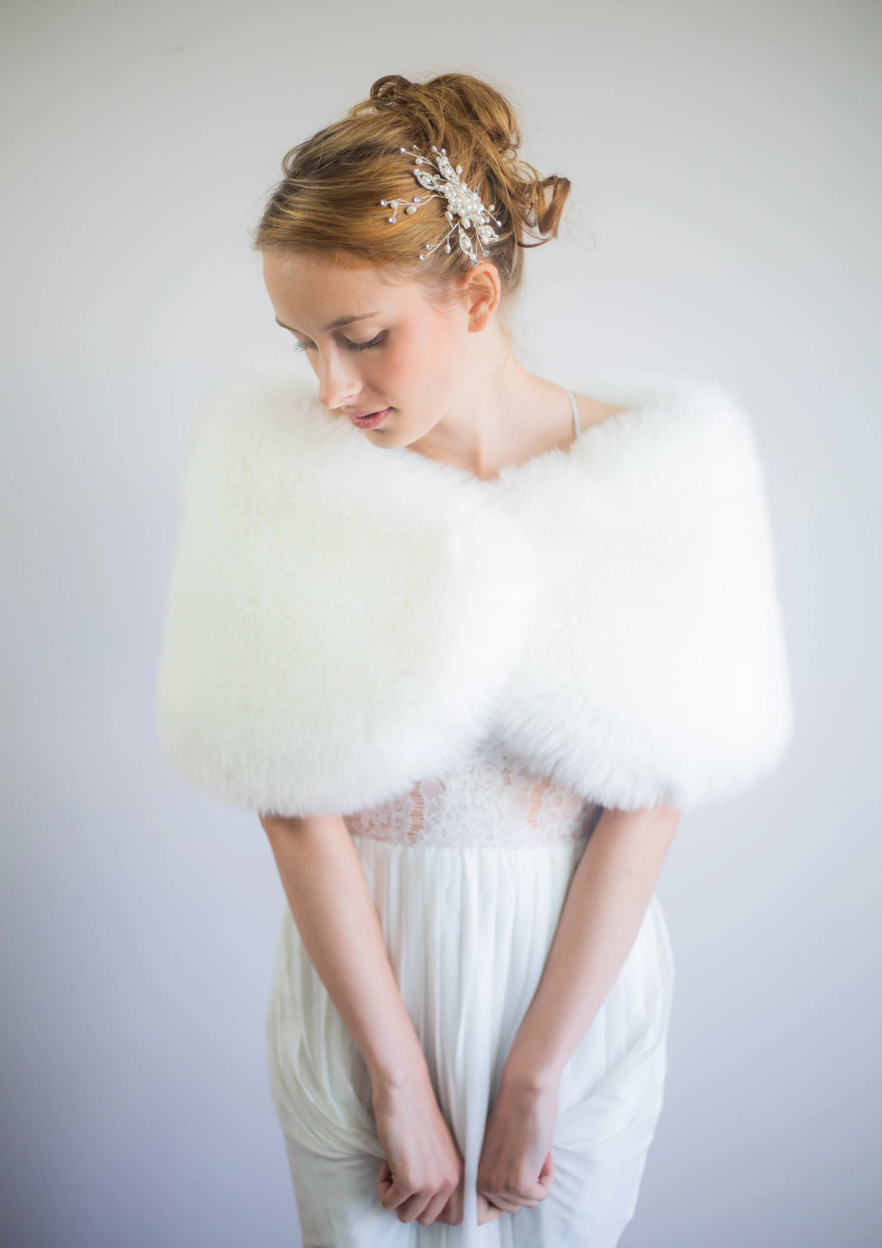 Ivory / White Fur Wrap (Serena Wht01)