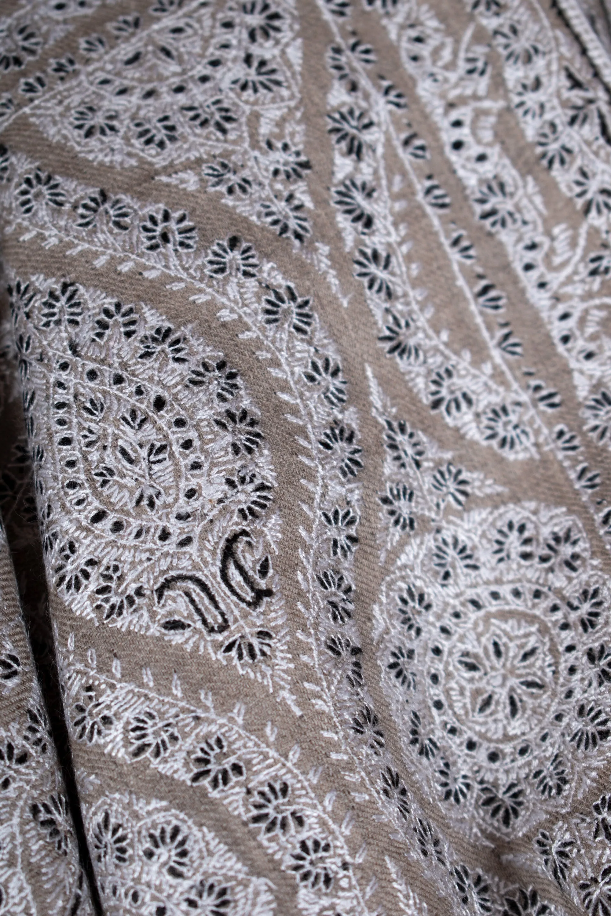 Nizalia Exquisite Pashmina Jamavar Shawl, Luxury Cashmere Wrap, Hand Embroidered, 40x80"