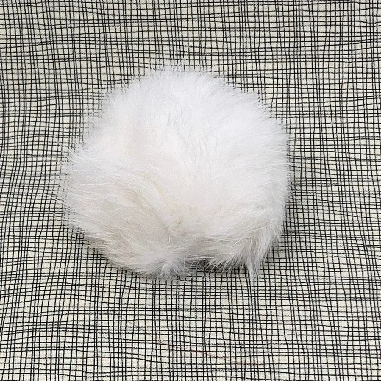 Rabbit Poms 5cm