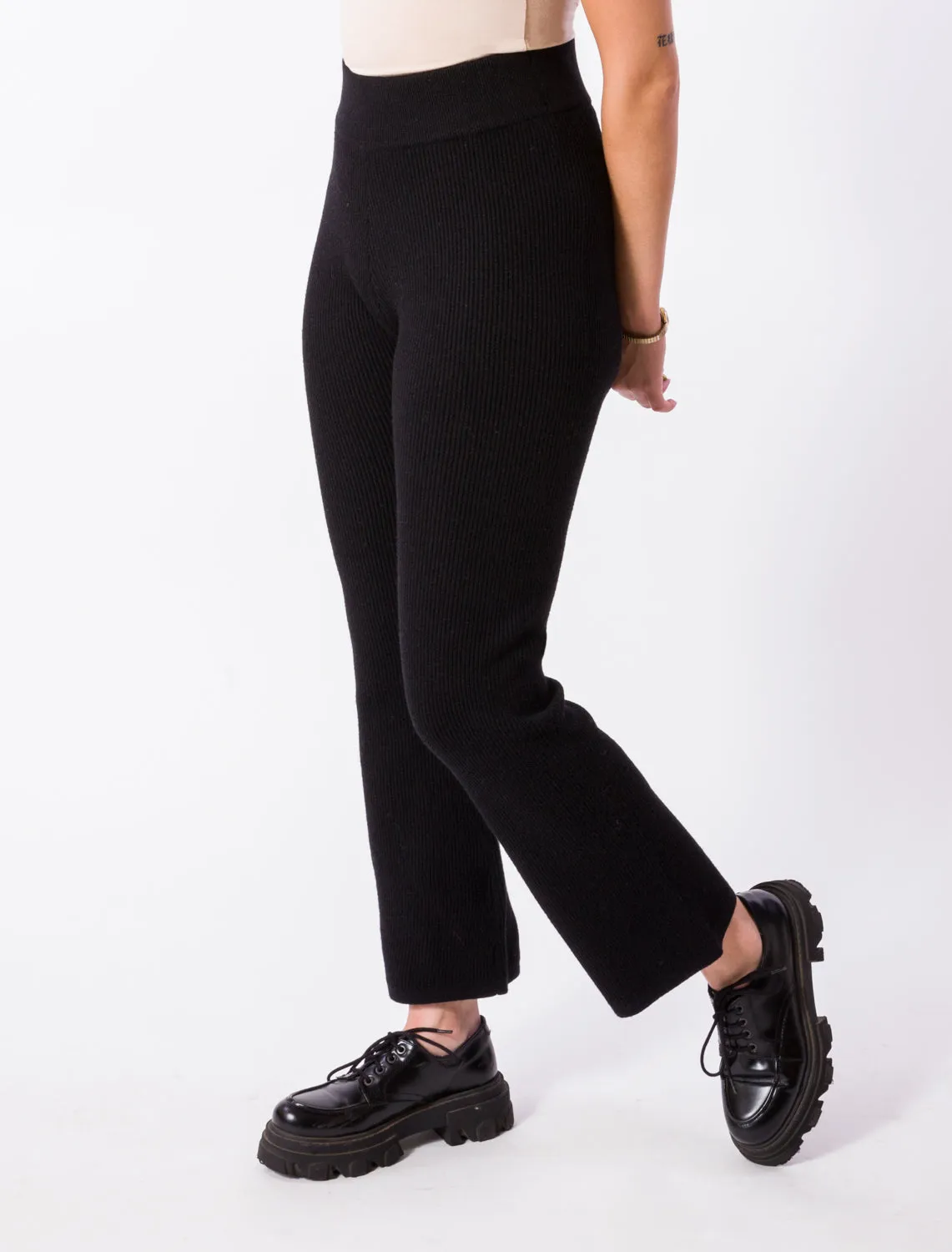 RUMI PANT