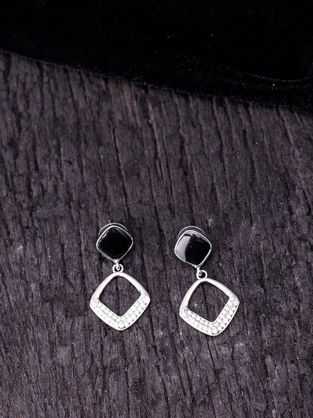 Stylish Dangler Drop Earrings for Women: Versatile and Elegant Jewelry for Any Occasion